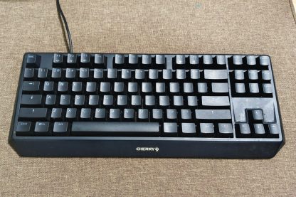Bàn phím cơ Cherry MX 1.0 TKL màu đen, layout TKL có cụm phím mũi tên và Num rút gọn.